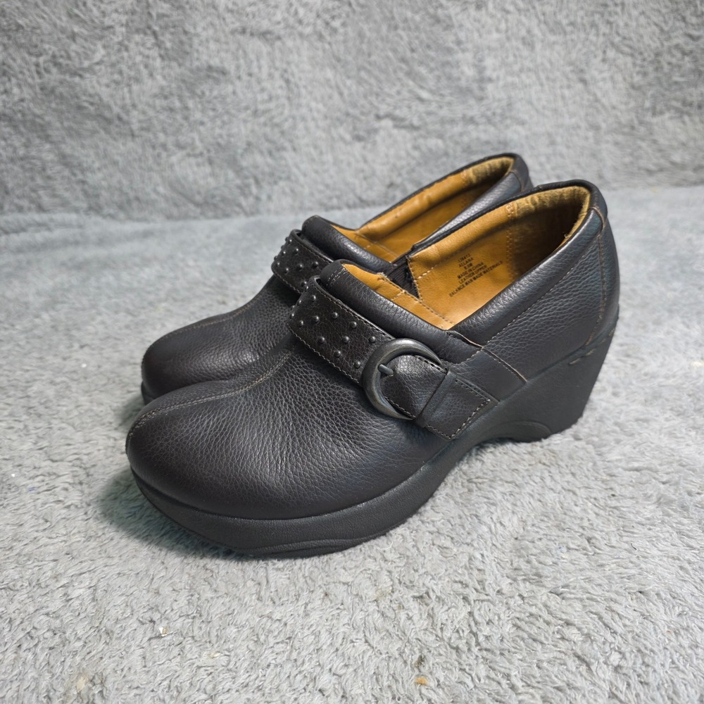 Bjorndal Clogs Brown Leather Studded Buckle Wedge Shoes Womens 8.5M Excellent